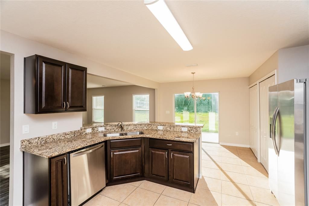 For Sale: $335,000 (4 beds, 2 baths, 1962 Square Feet)