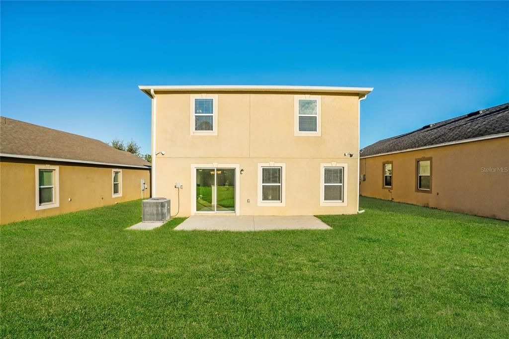 For Sale: $335,000 (4 beds, 2 baths, 1962 Square Feet)