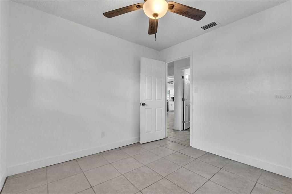 En Venta: $380,000 (3 camas, 2 baños, 1383 Pies cuadrados)