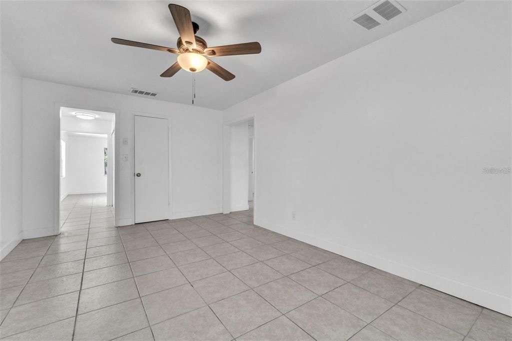 En Venta: $380,000 (3 camas, 2 baños, 1383 Pies cuadrados)