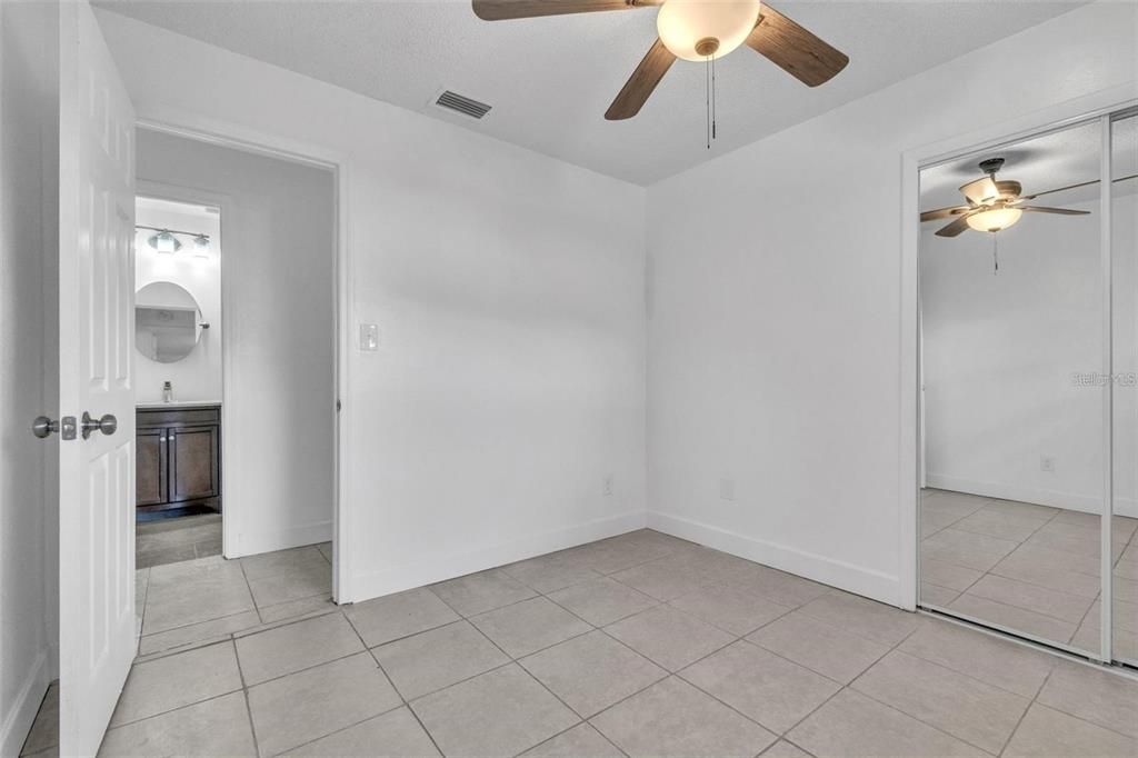 En Venta: $380,000 (3 camas, 2 baños, 1383 Pies cuadrados)