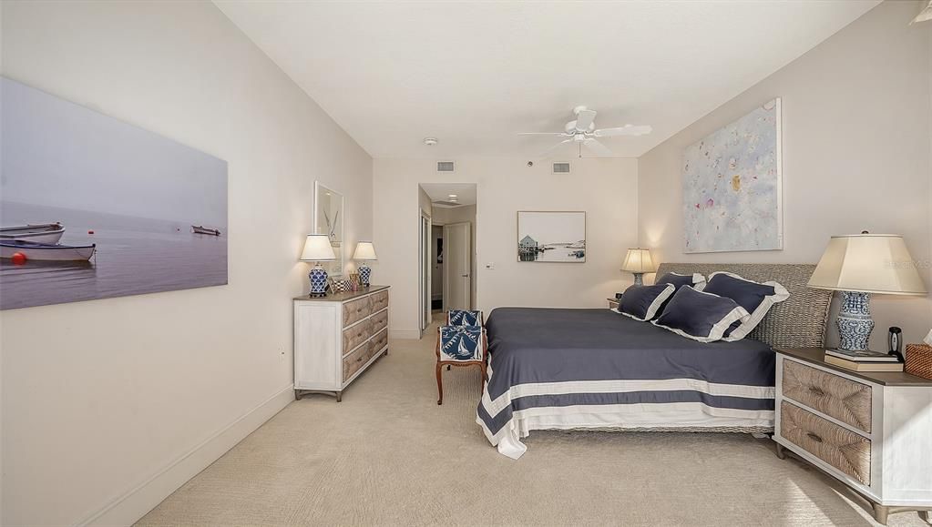 For Sale: $659,000 (2 beds, 2 baths, 1276 Square Feet)