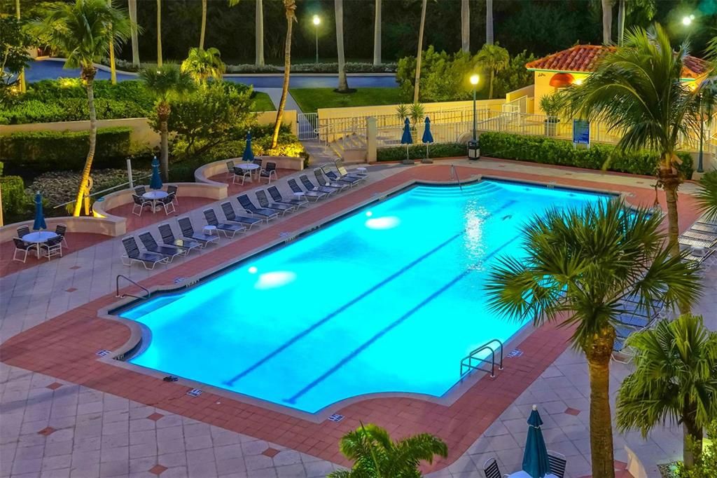 For Sale: $659,000 (2 beds, 2 baths, 1276 Square Feet)