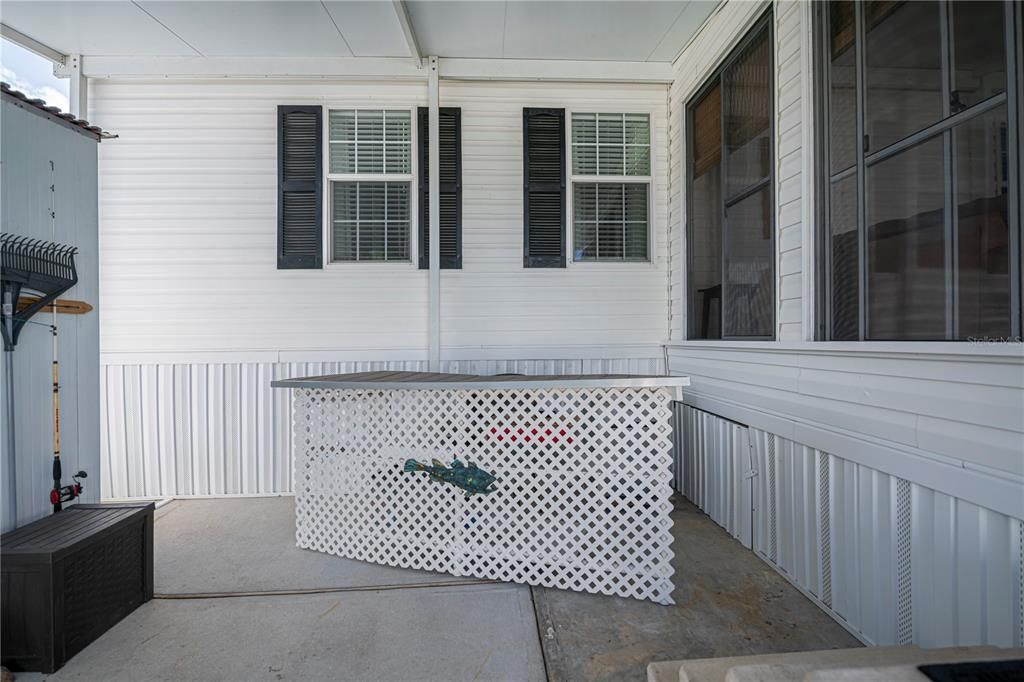 На продажу: $125,000 (2 спален, 2 ванн, 896 Квадратных фут)