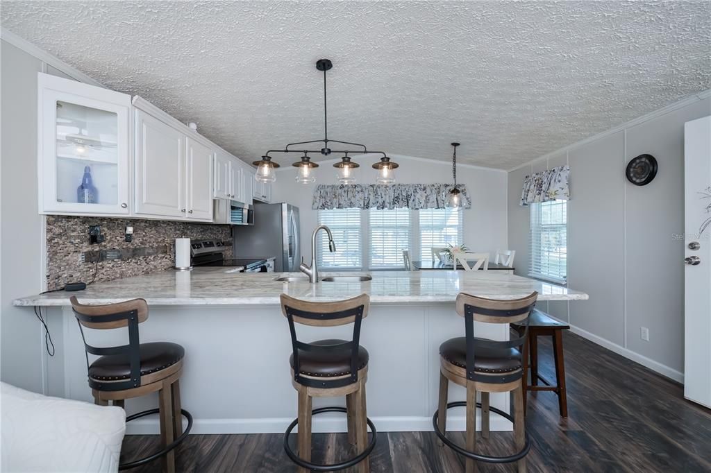 На продажу: $125,000 (2 спален, 2 ванн, 896 Квадратных фут)