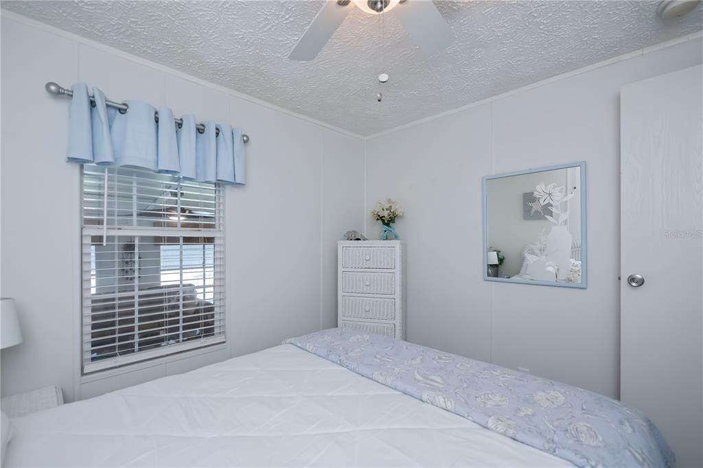 На продажу: $125,000 (2 спален, 2 ванн, 896 Квадратных фут)