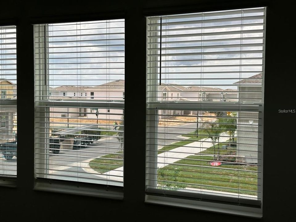 For Sale: $470,000 (3 beds, 2 baths, 1787 Square Feet)