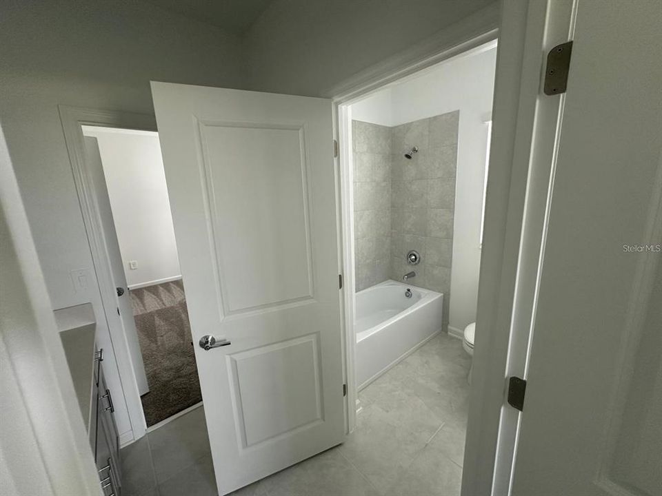 For Sale: $470,000 (3 beds, 2 baths, 1787 Square Feet)