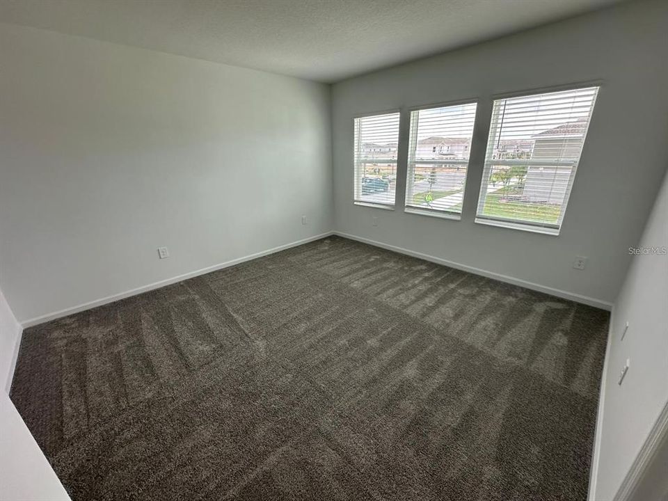 For Sale: $470,000 (3 beds, 2 baths, 1787 Square Feet)