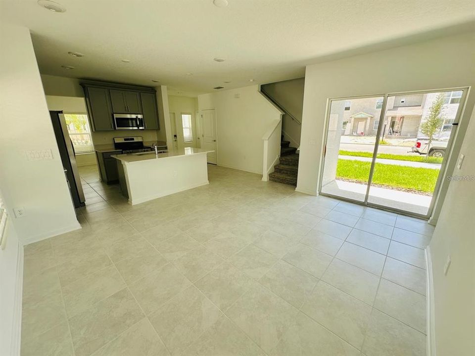 For Sale: $470,000 (3 beds, 2 baths, 1787 Square Feet)