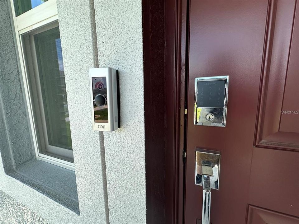 For Sale: $470,000 (3 beds, 2 baths, 1787 Square Feet)