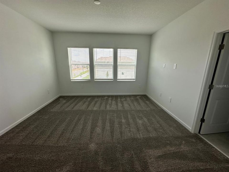 For Sale: $470,000 (3 beds, 2 baths, 1787 Square Feet)