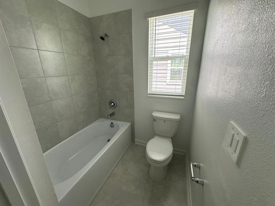 For Sale: $470,000 (3 beds, 2 baths, 1787 Square Feet)