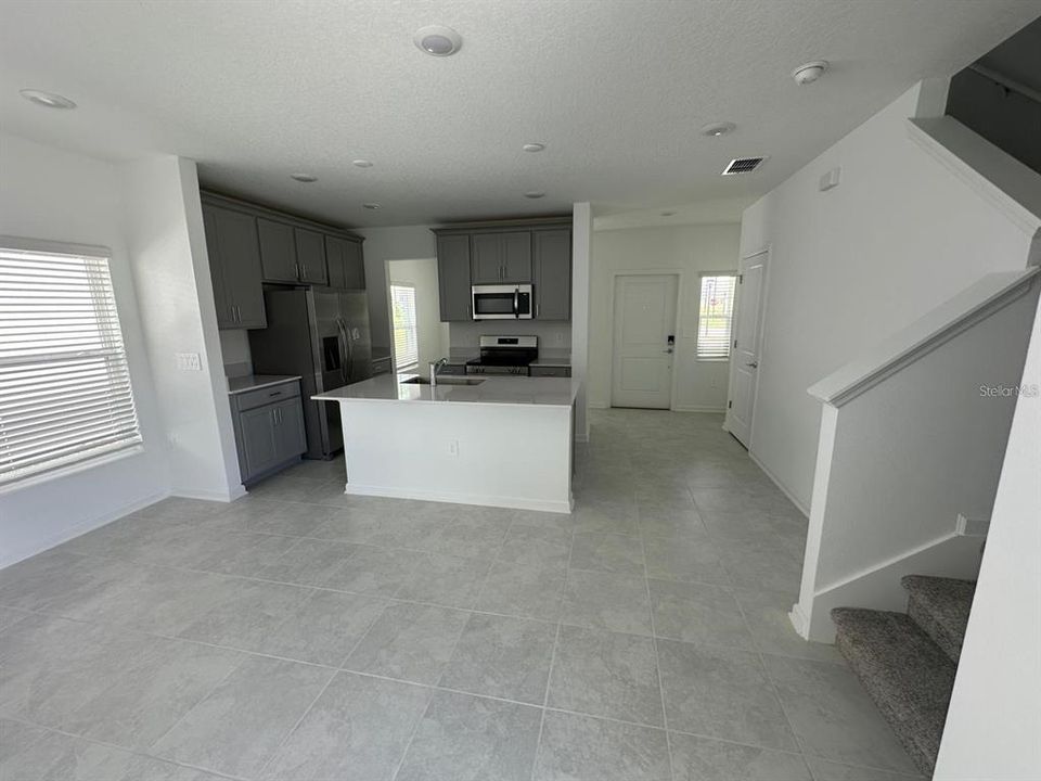 For Sale: $470,000 (3 beds, 2 baths, 1787 Square Feet)