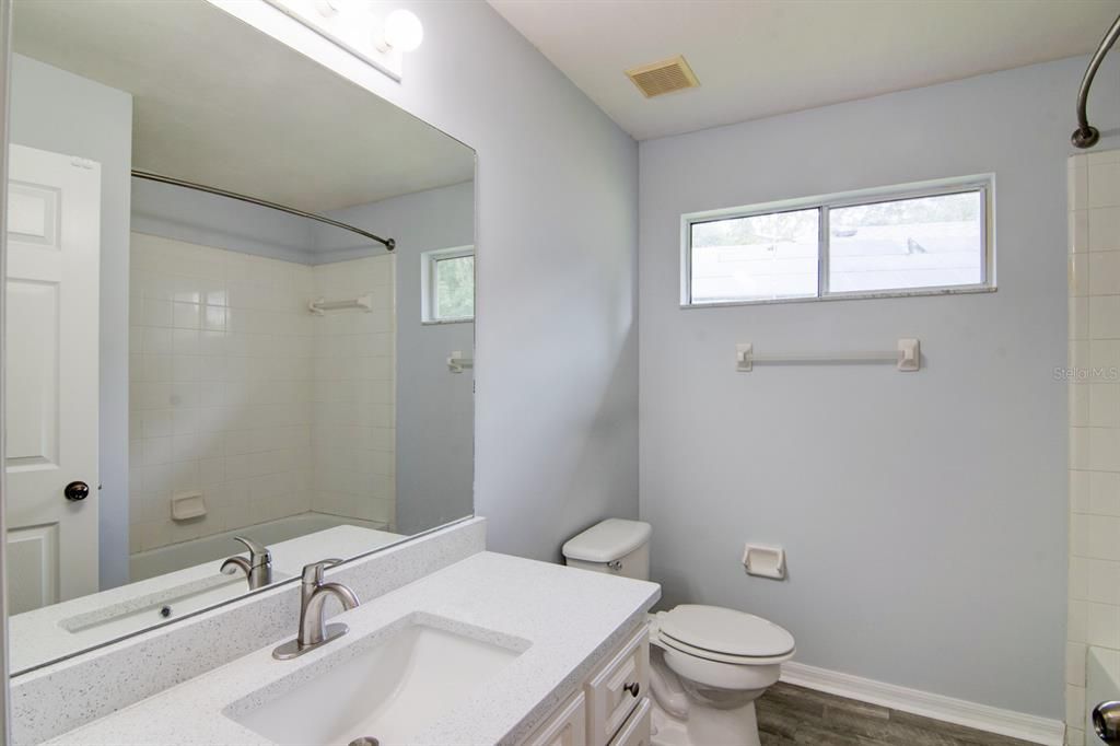 For Rent: $2,160 (3 beds, 2 baths, 1854 Square Feet)