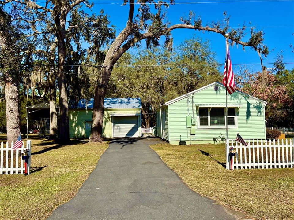 En Venta: $255,500 (2 camas, 1 baños, 852 Pies cuadrados)