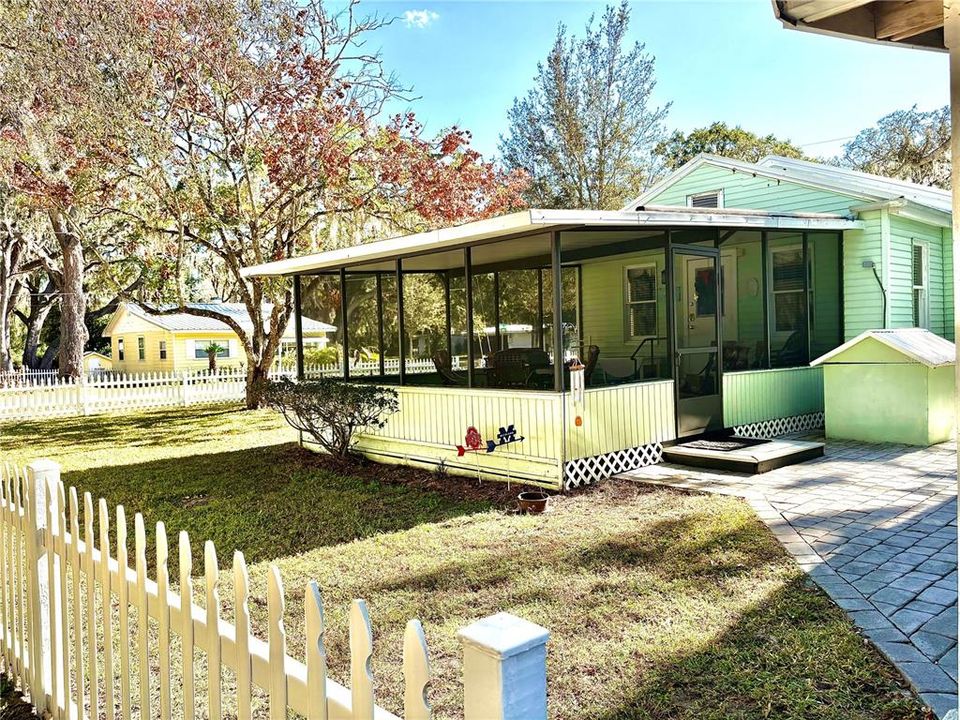 En Venta: $255,500 (2 camas, 1 baños, 852 Pies cuadrados)