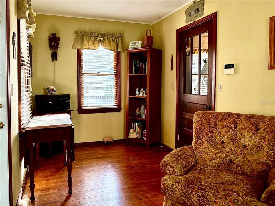 En Venta: $255,500 (2 camas, 1 baños, 852 Pies cuadrados)