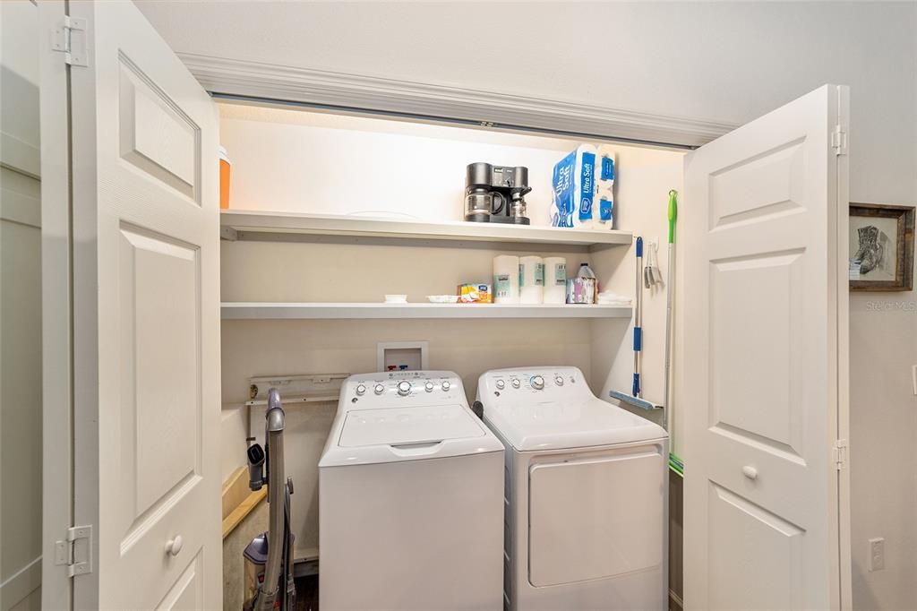 En Venta: $314,900 (2 camas, 2 baños, 1266 Pies cuadrados)