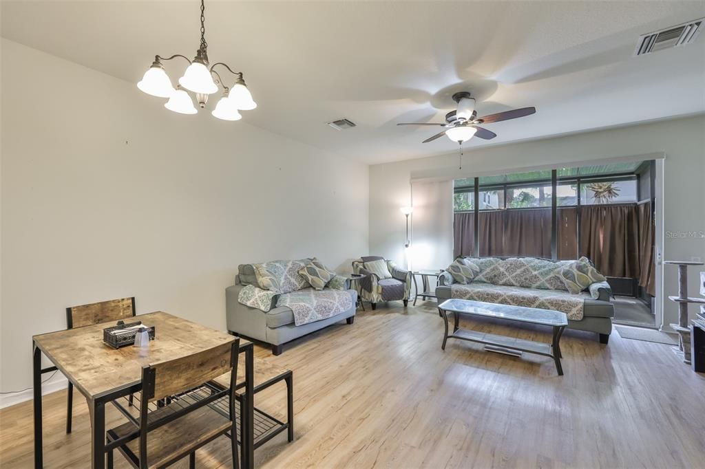 待售: $264,500 (3 贝兹, 2 浴室, 1622 平方英尺)