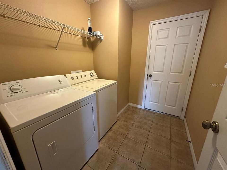 出租: $2,500 (3 贝兹, 2 浴室, 2691 平方英尺)