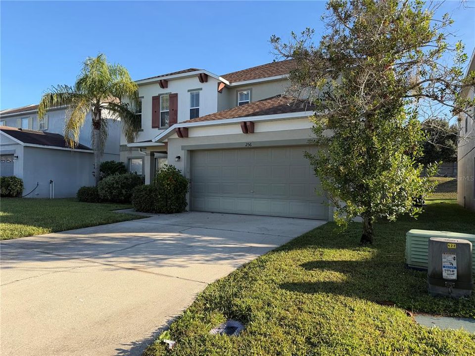 出租: $2,500 (3 贝兹, 2 浴室, 2691 平方英尺)