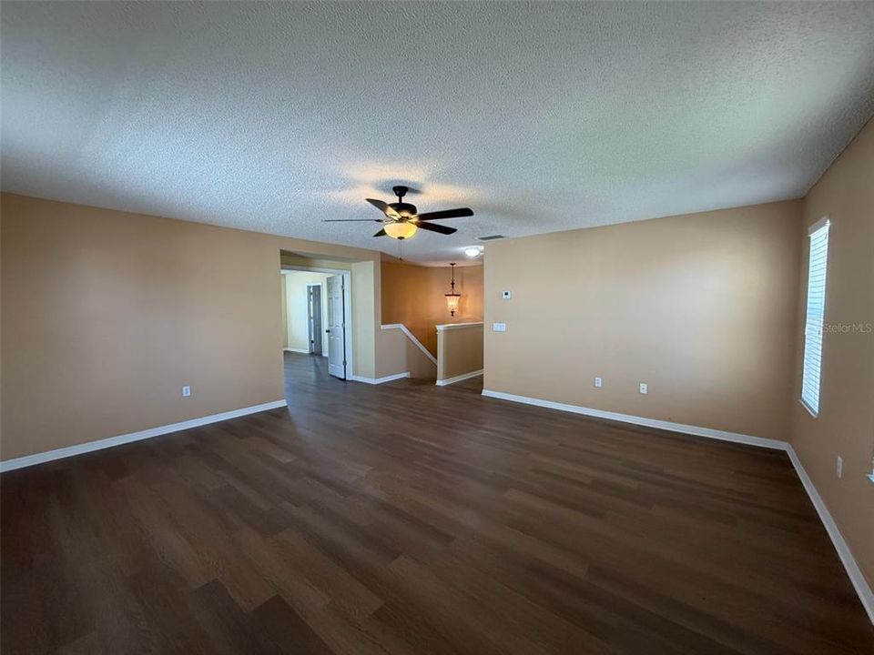 出租: $2,500 (3 贝兹, 2 浴室, 2691 平方英尺)