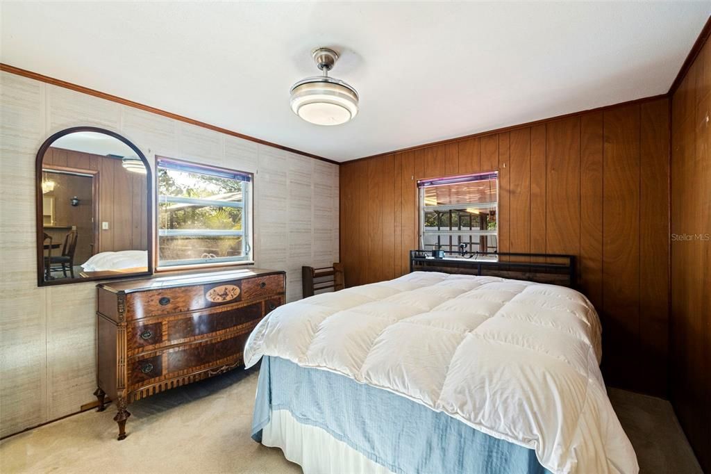 For Sale: $435,000 (4 beds, 2 baths, 1952 Square Feet)