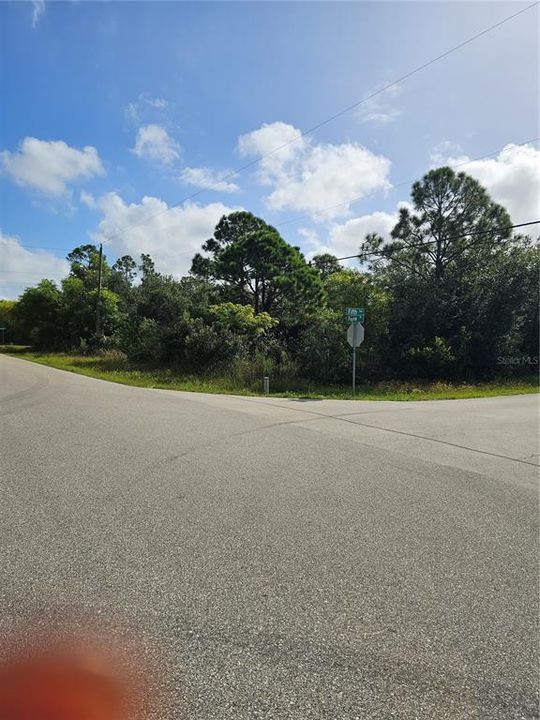 На продажу: $15,000 (0.18 acres)