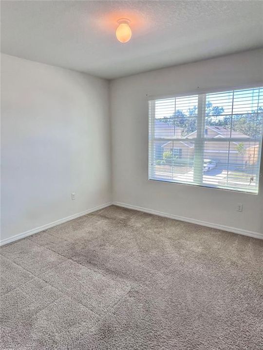 待售: $315,900 (5 贝兹, 3 浴室, 2674 平方英尺)