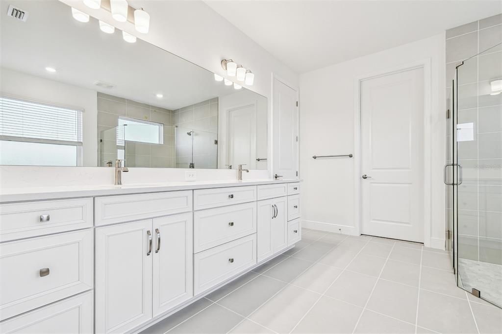 For Sale: $945,799 (4 beds, 3 baths, 3651 Square Feet)