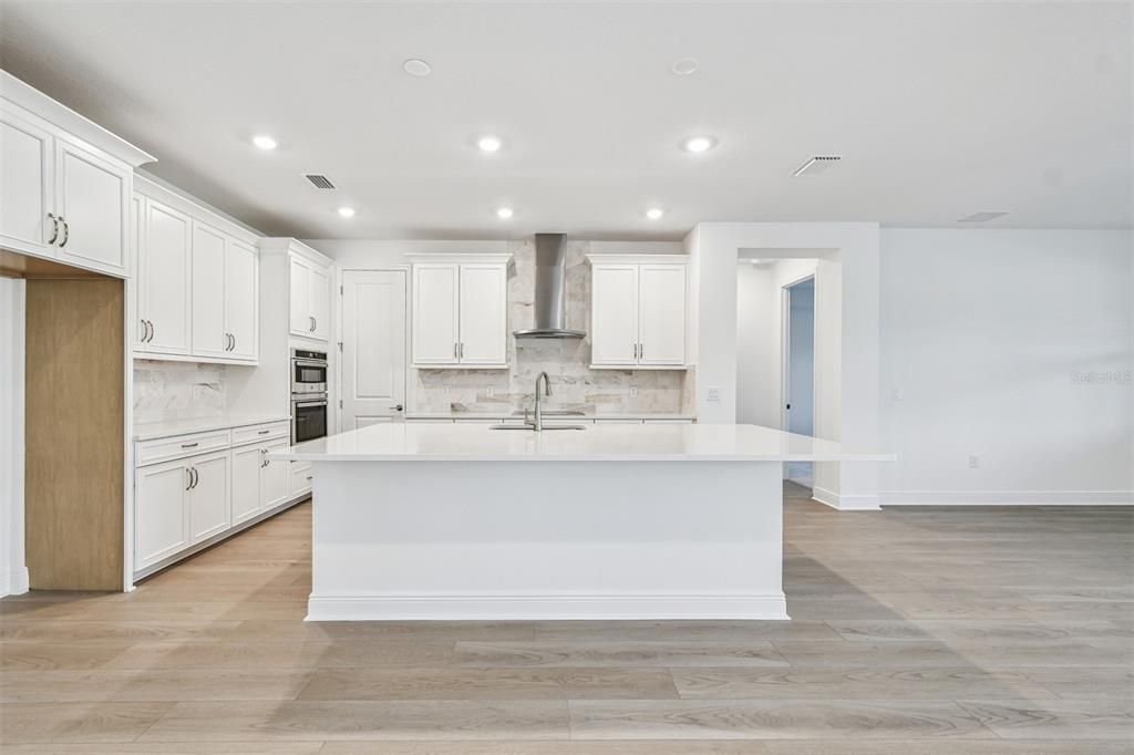 For Sale: $945,799 (4 beds, 3 baths, 3651 Square Feet)