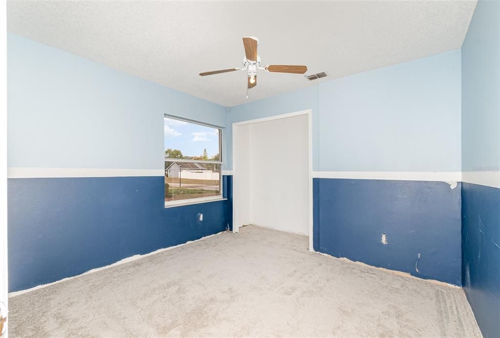 For Sale: $350,000 (3 beds, 2 baths, 1549 Square Feet)