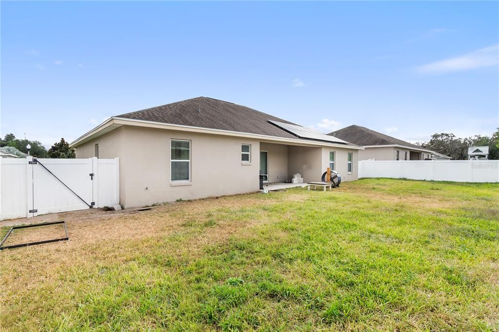 En Venta: $479,900 (4 camas, 3 baños, 2697 Pies cuadrados)