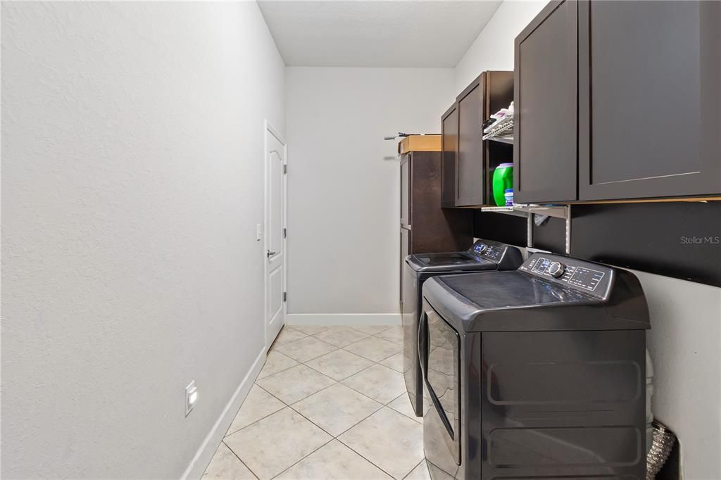 En Venta: $479,900 (4 camas, 3 baños, 2697 Pies cuadrados)