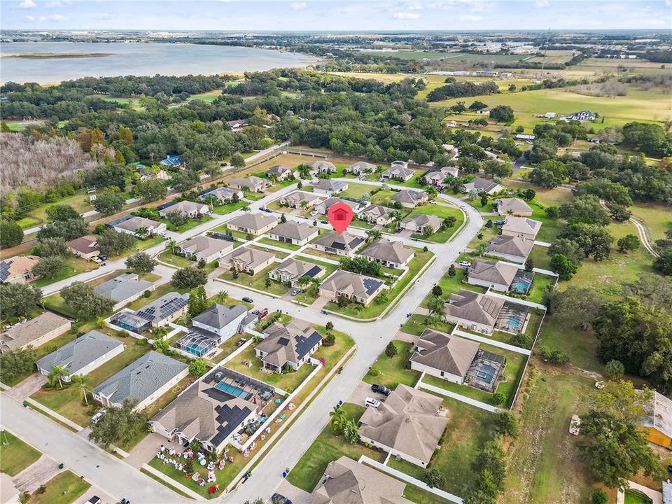 En Venta: $479,900 (4 camas, 3 baños, 2697 Pies cuadrados)