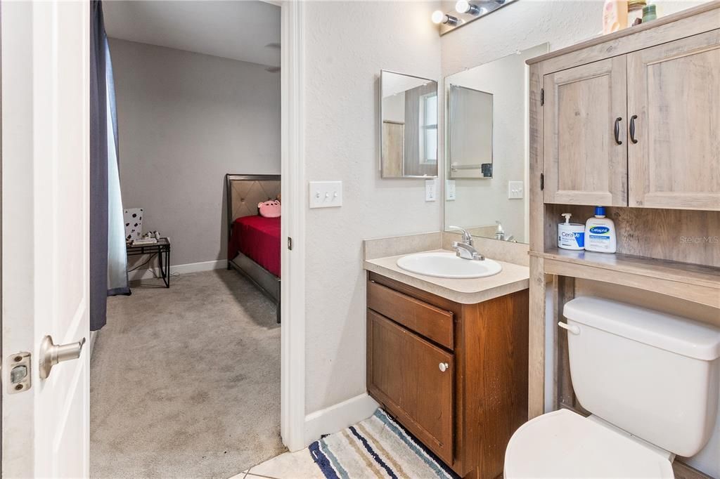 En Venta: $479,900 (4 camas, 3 baños, 2697 Pies cuadrados)