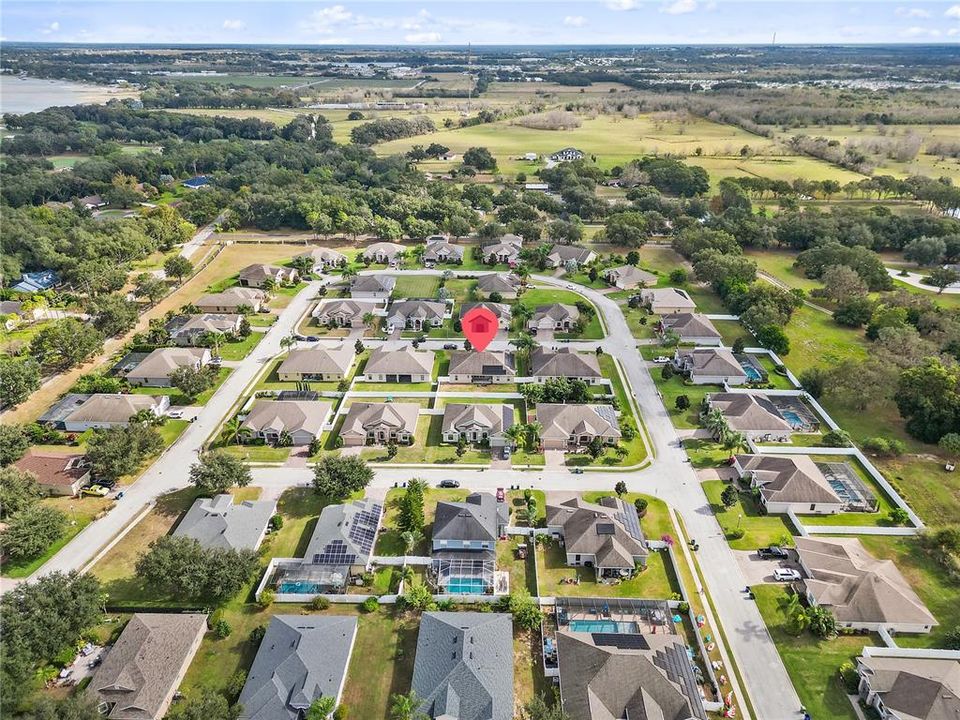 En Venta: $479,900 (4 camas, 3 baños, 2697 Pies cuadrados)