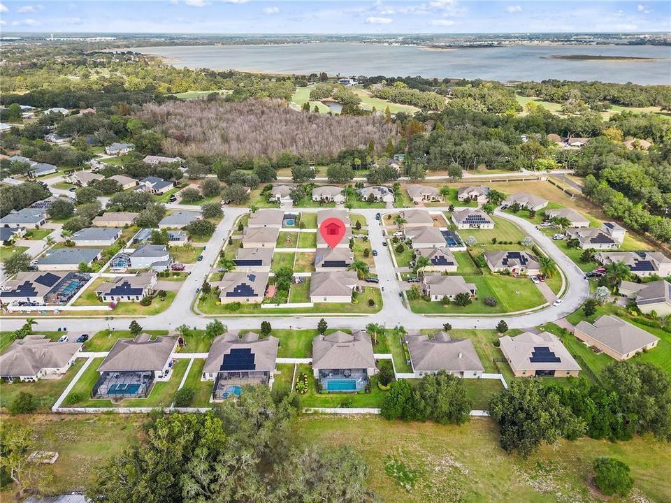 En Venta: $479,900 (4 camas, 3 baños, 2697 Pies cuadrados)