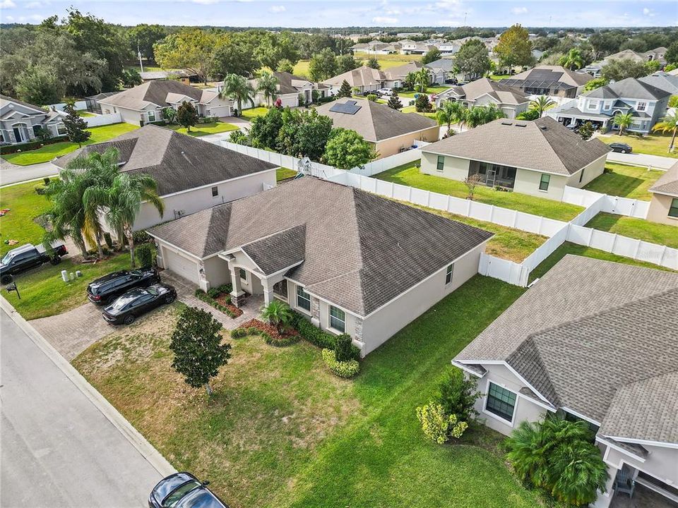 En Venta: $479,900 (4 camas, 3 baños, 2697 Pies cuadrados)