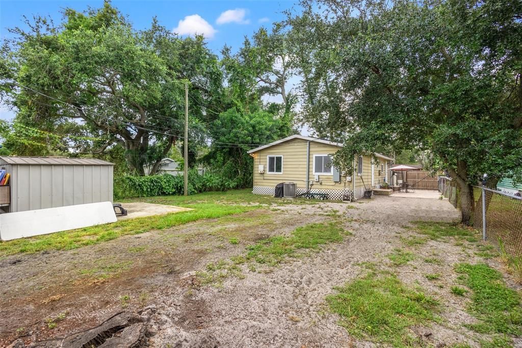 出租: $2,000 (3 贝兹, 1 浴室, 1012 平方英尺)