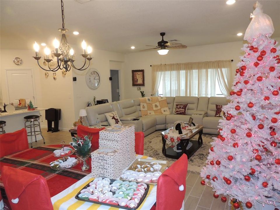 For Sale: $355,000 (4 beds, 3 baths, 2027 Square Feet)