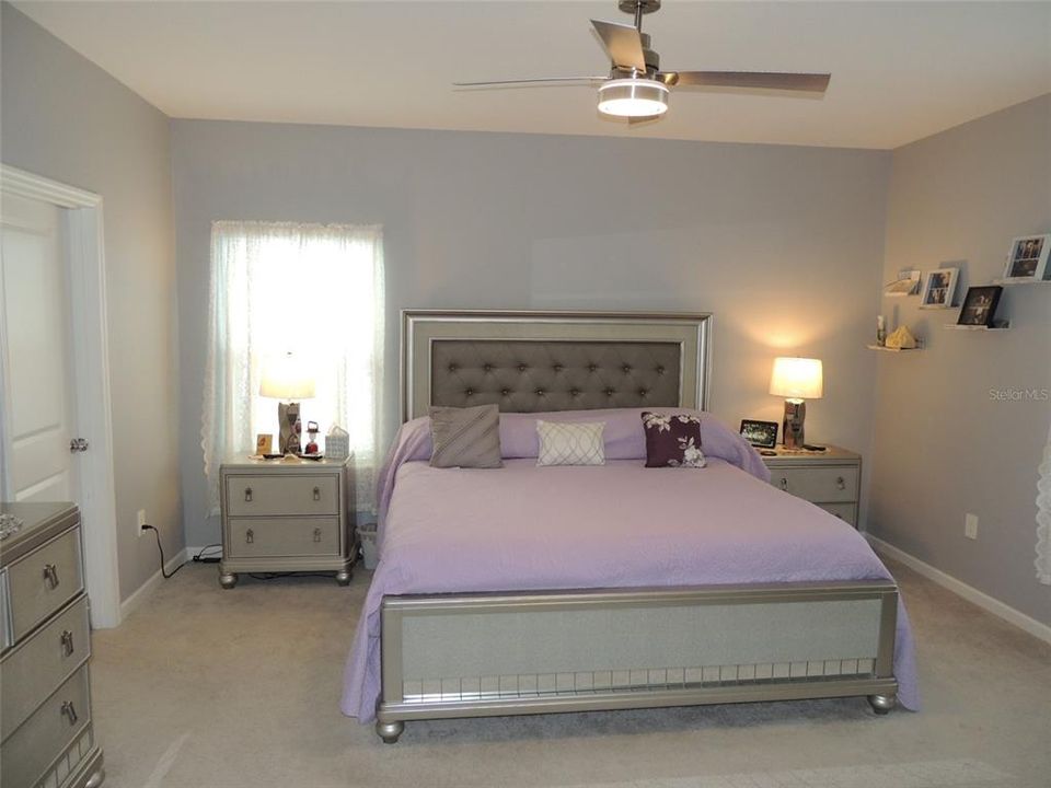 For Sale: $355,000 (4 beds, 3 baths, 2027 Square Feet)