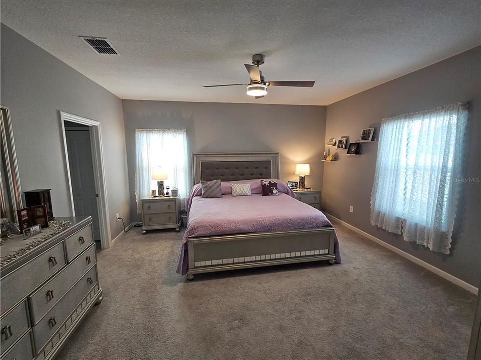 For Sale: $355,000 (4 beds, 3 baths, 2027 Square Feet)