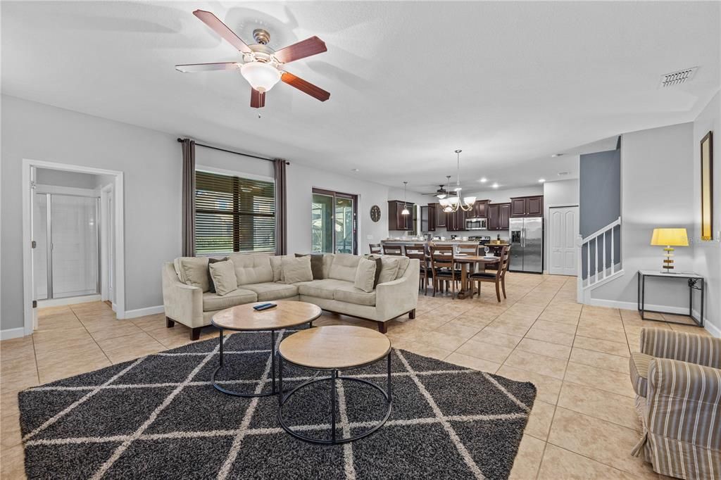 На продажу: $669,000 (6 спален, 6 ванн, 3465 Квадратных фут)