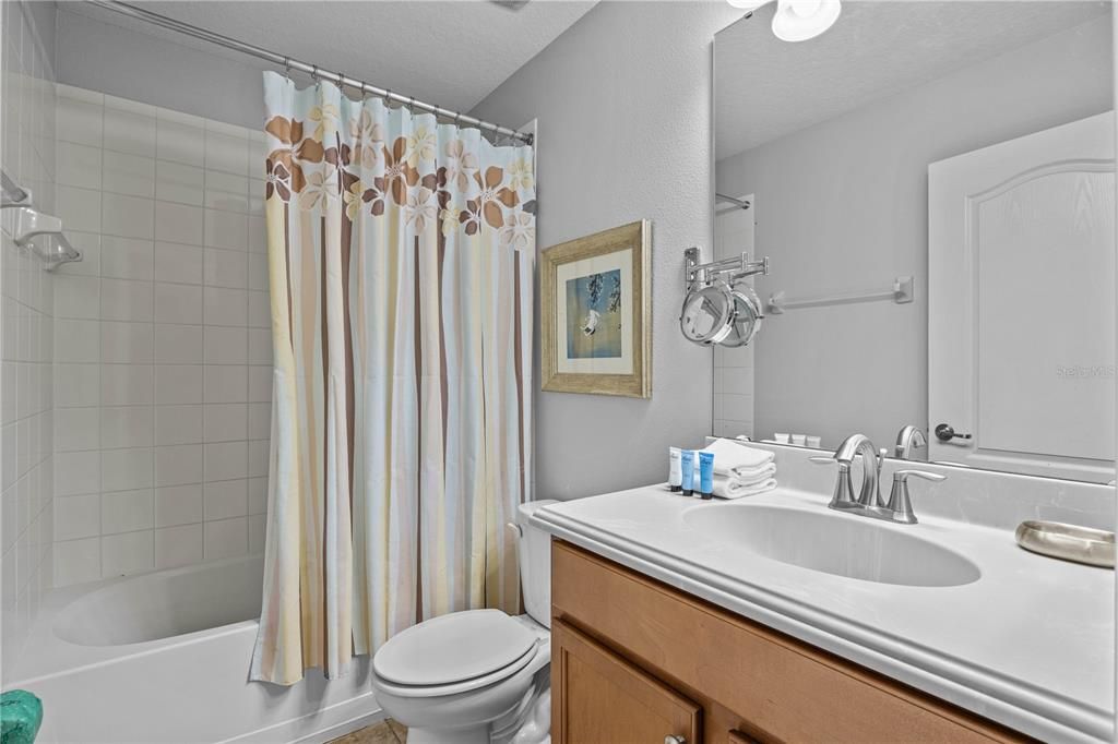 На продажу: $669,000 (6 спален, 6 ванн, 3465 Квадратных фут)