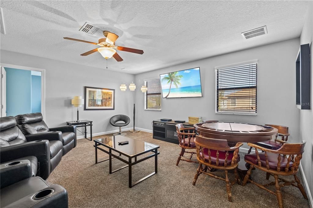 На продажу: $669,000 (6 спален, 6 ванн, 3465 Квадратных фут)