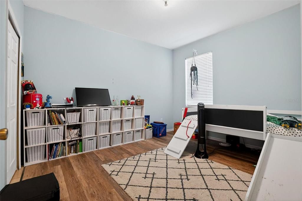 For Sale: $399,900 (3 beds, 2 baths, 2040 Square Feet)