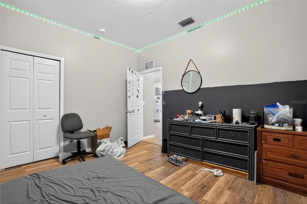 For Sale: $399,900 (3 beds, 2 baths, 2040 Square Feet)