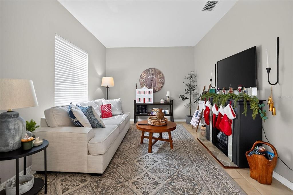 For Sale: $399,900 (3 beds, 2 baths, 2040 Square Feet)